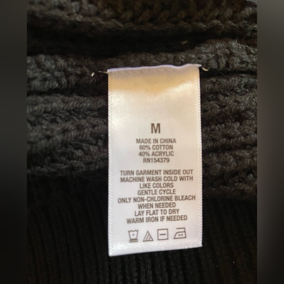 Aeropostale Women’s Sweater- Black- Size Medium - Picture 3 of 11